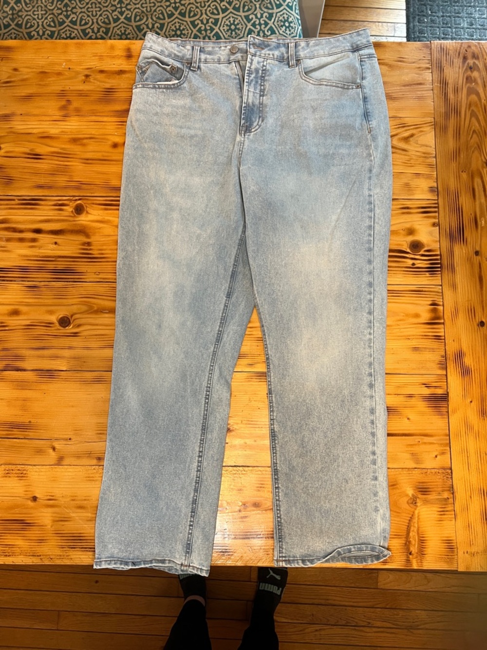 Frye Relaxed Straight Jeans in Faded Light Blue